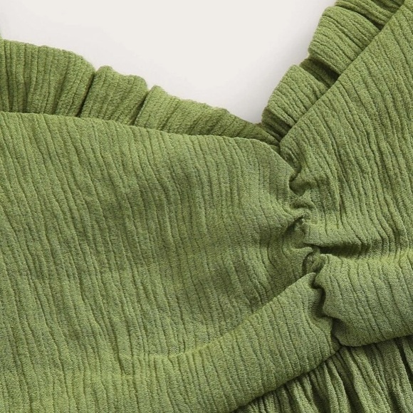 SHEIN Solid Frill Trim Cami Top - Picture 3 of 4